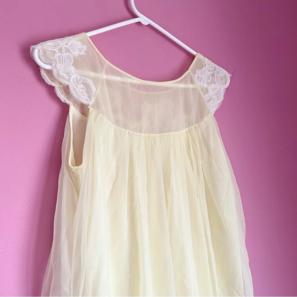 Vintage Yellow Lace Nightgown - Picture 3 of 8